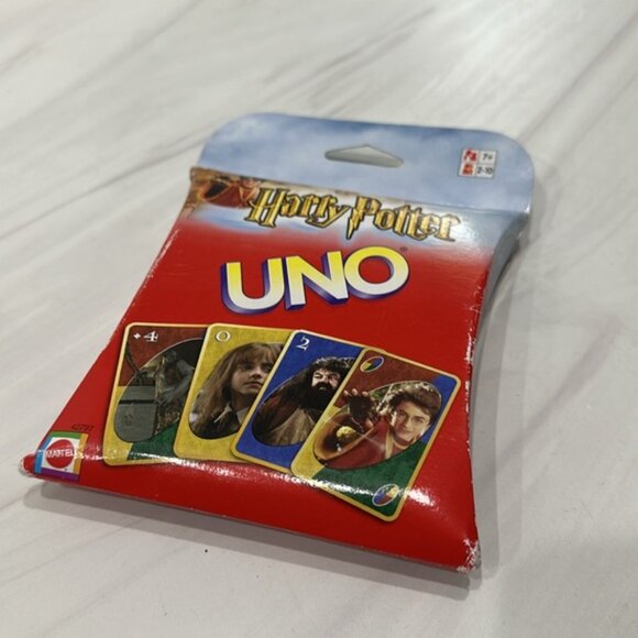 Mattel UNO Harry Potter Card Game (FNC42) - Picture 3 of 5